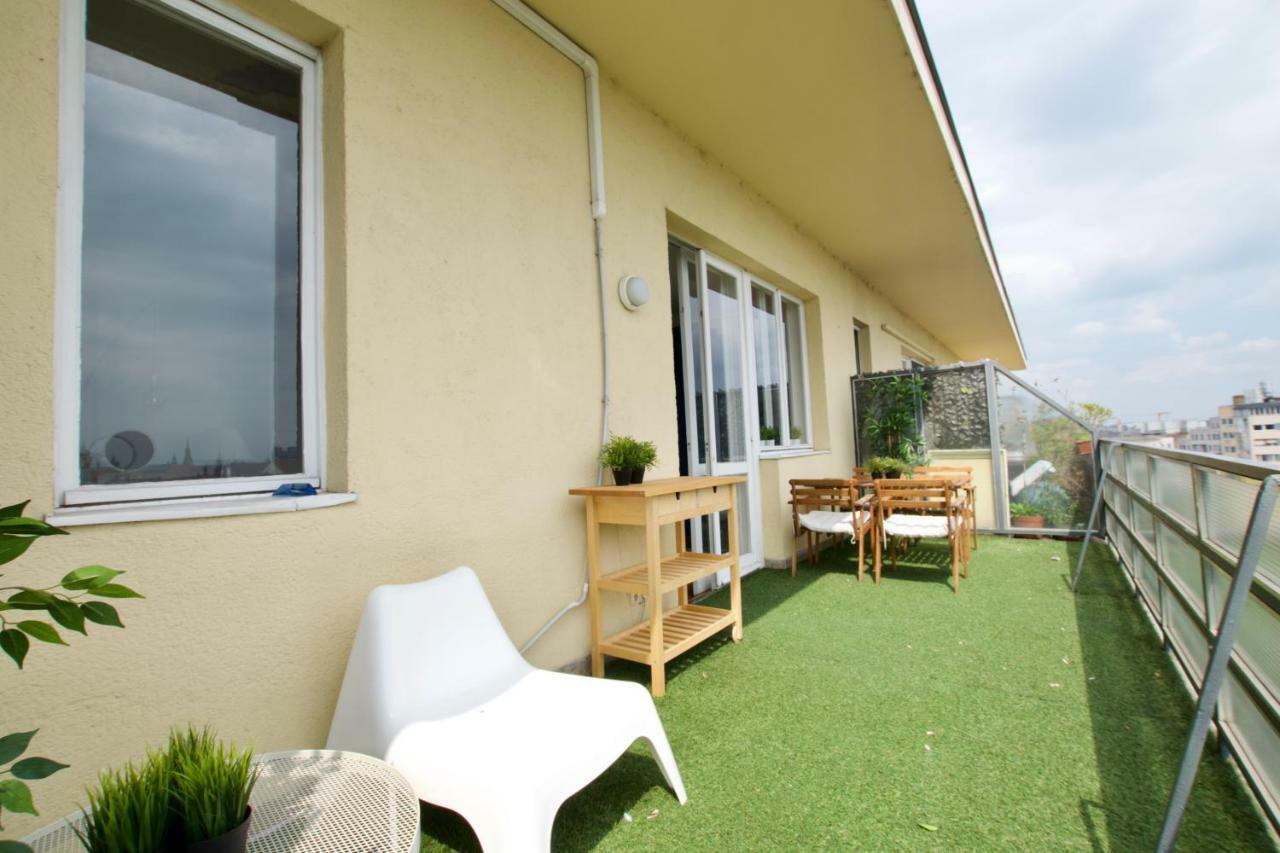 Standard Apartment By Hi5 - Incredible View With Terrace Budapest Kültér fotó