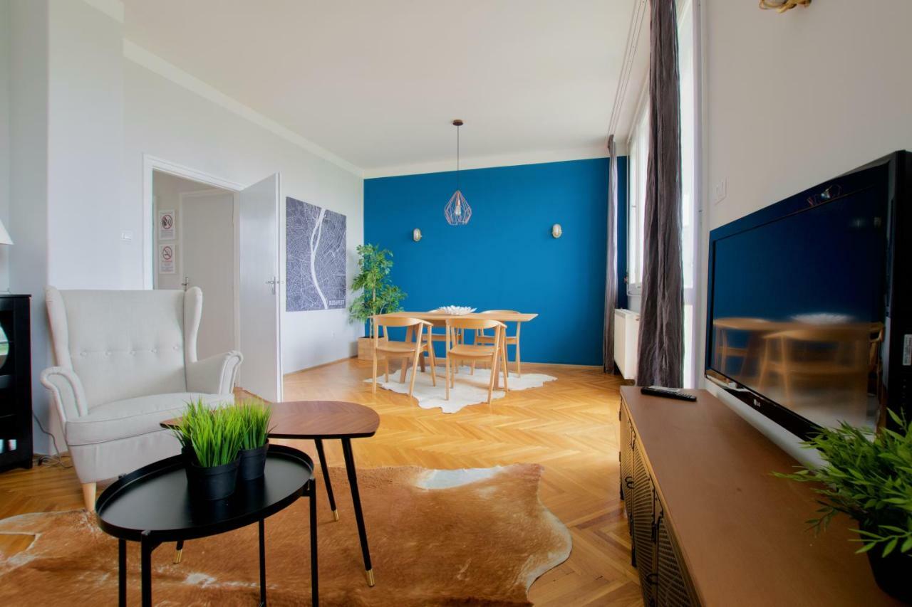 Standard Apartment By Hi5 - Incredible View With Terrace Budapest Kültér fotó
