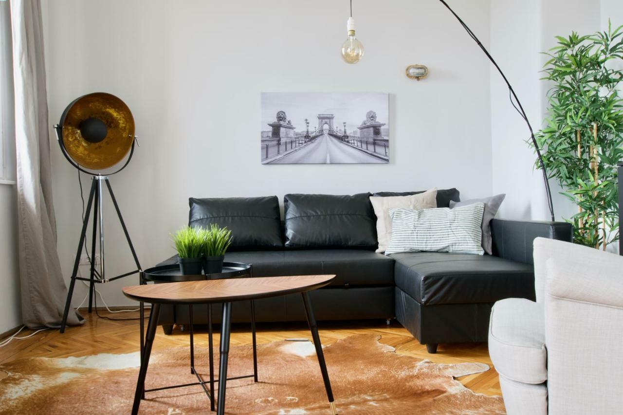 Standard Apartment By Hi5 - Incredible View With Terrace Budapest Kültér fotó