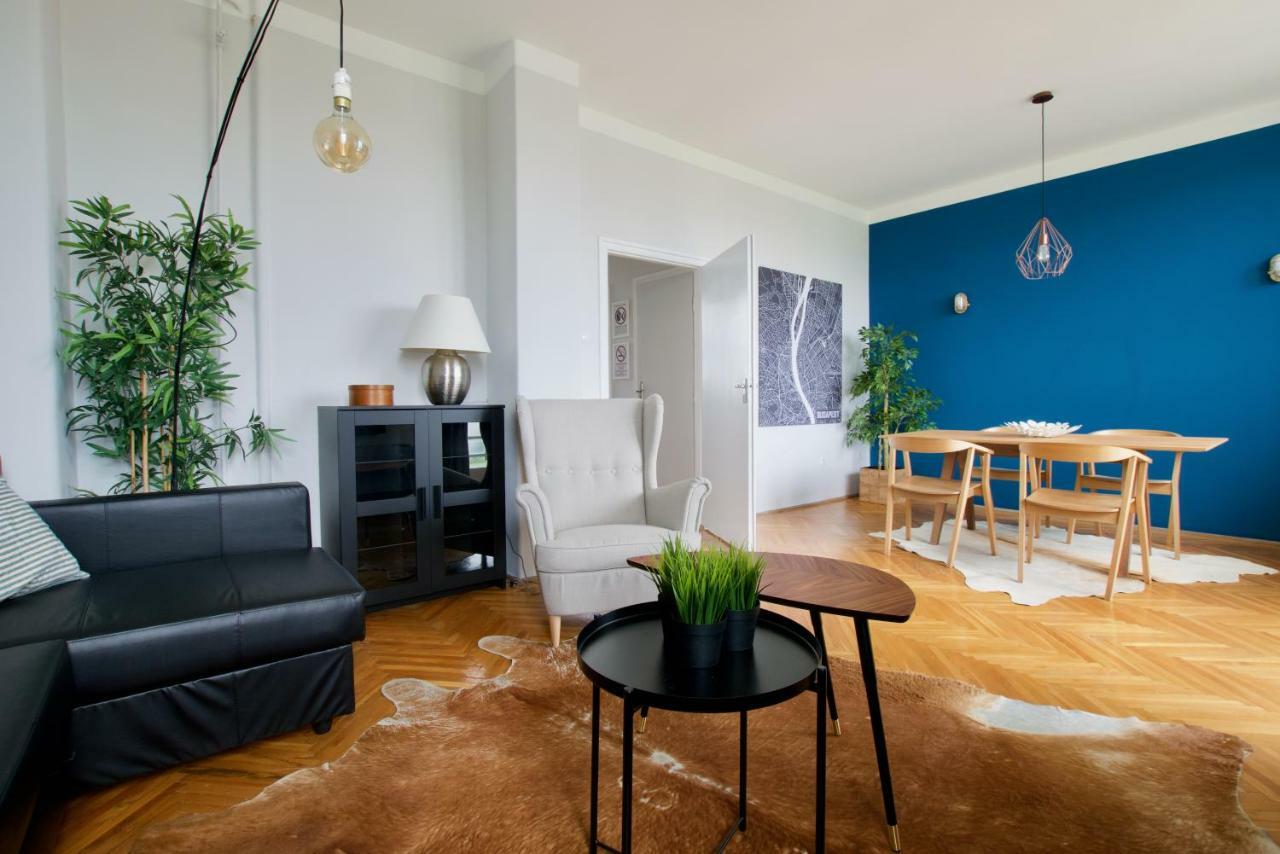 Standard Apartment By Hi5 - Incredible View With Terrace Budapest Kültér fotó
